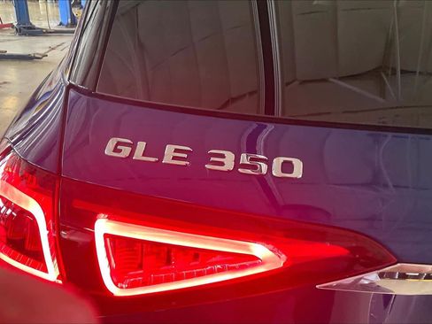 Used 2020 Mercedes-Benz GLE 350 4MATIC image 9