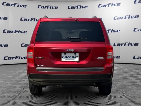 Used 2014 Jeep Patriot Latitude AWD/4WD image 4