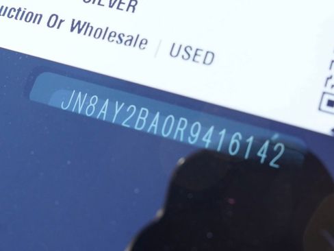 Used 2024 Nissan Armada SL w/ Captain's Chairs Package image 28