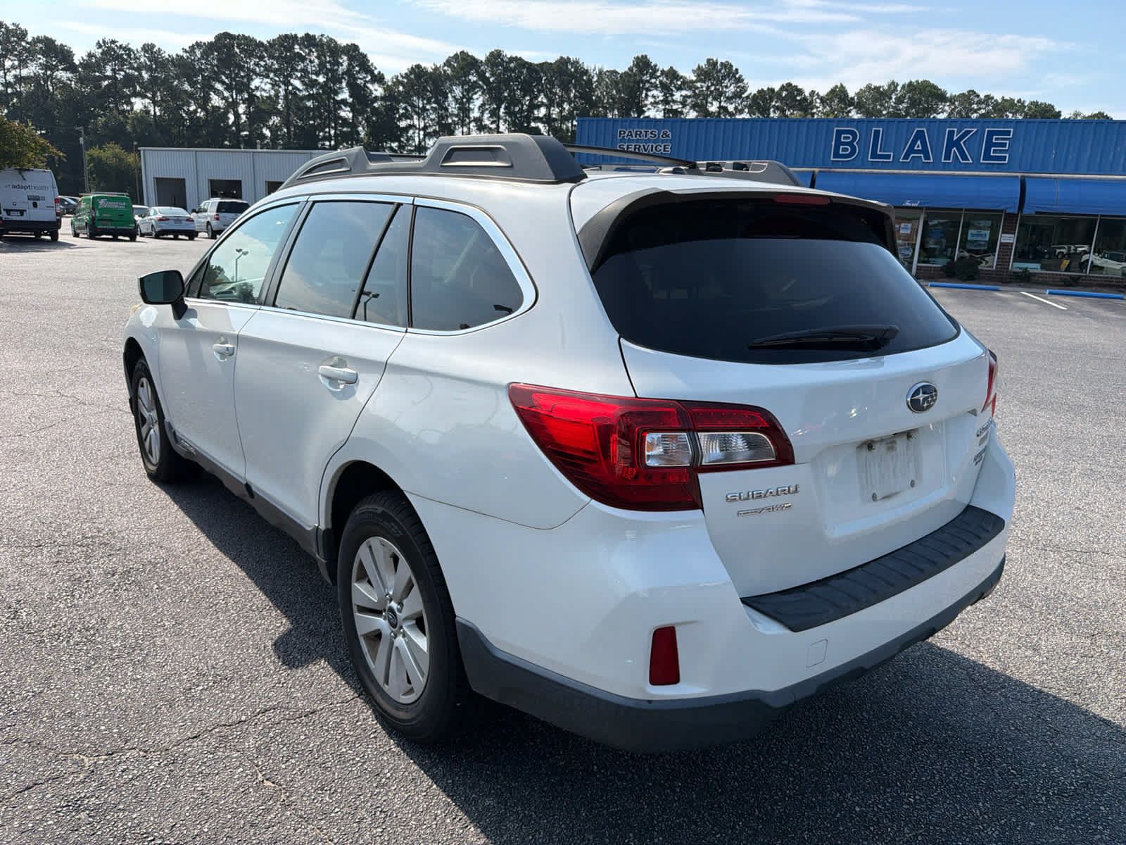 Used 2015 Subaru Outback 2.5i Premium AWD/4WD image 7