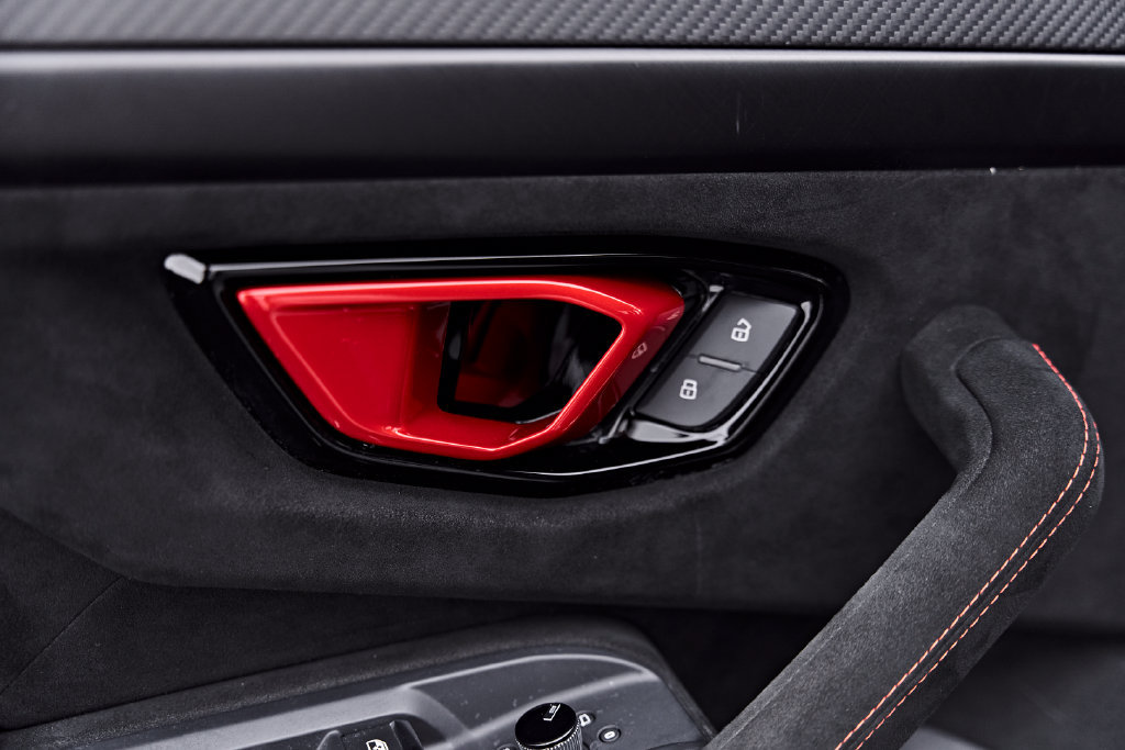 Used 2023 Lamborghini Urus Performante AWD/4WD image 50
