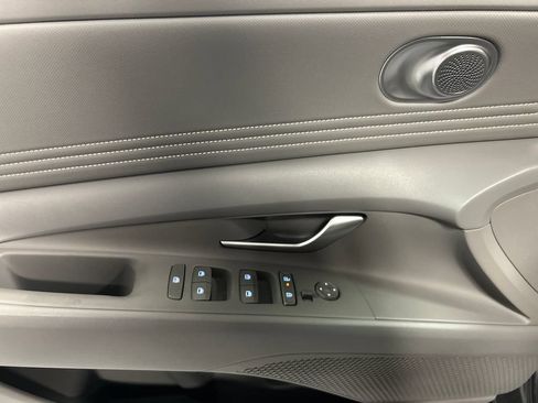 New 2026 Hyundai Elantra SEL FWD image 12