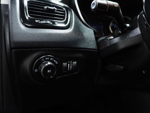 Used 2021 Jeep Compass Limited w/ Sun and Sound Group image 21