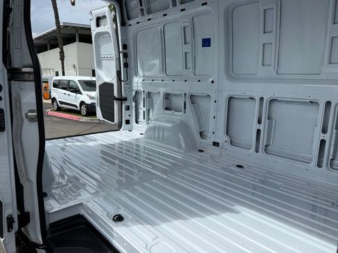 New 2025 Mercedes-Benz Sprinter 2500 image 22