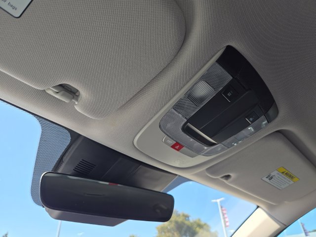 Certified 2025 Kia Sorento EX AWD/4WD image 18
