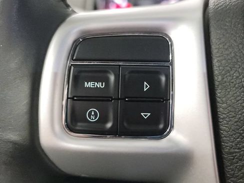 Used 2013 Chrysler 200 Limited FWD image 25