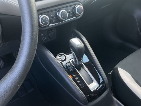 Used 2020 Nissan Versa SV FWD image 20