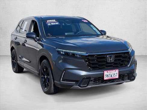 Used 2025 Honda CR-V EX image 3