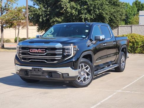 Used 2025 GMC Sierra 1500 SLT RWD image 1