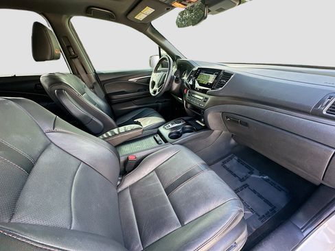 Certified 2022 Honda Pilot TrailSport image 32