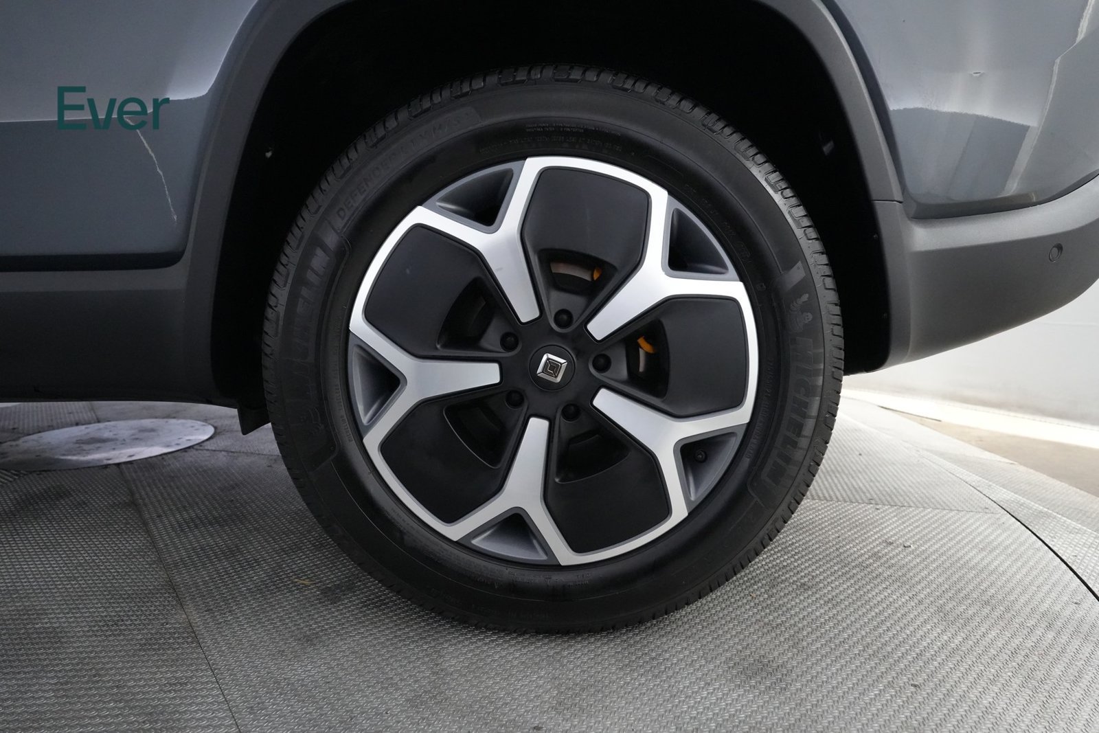 Used 2024 Rivian R1S Adventure Quad AWD/4WD image 9