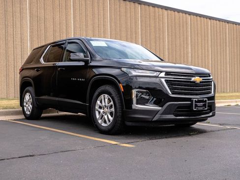 Certified 2024 Chevrolet Traverse LS AWD/4WD image 2