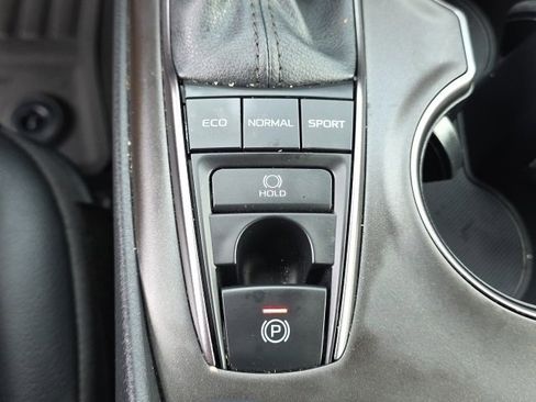 Certified 2024 Toyota Camry SE image 20