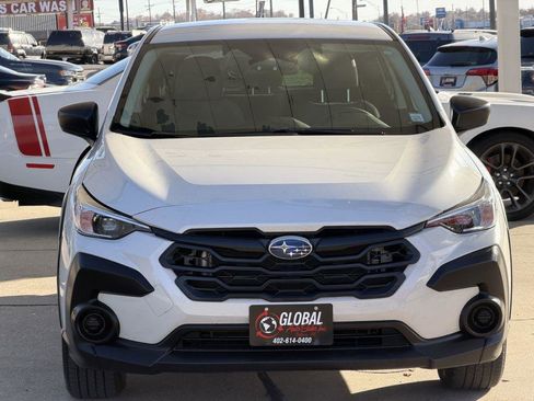 Used 2024 Subaru Crosstrek 2.0i AWD/4WD image 2