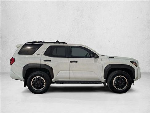 Used 2025 Toyota 4Runner 4WD image 4