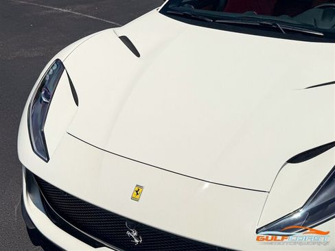 Used 2019 Ferrari 812 Superfast RWD image 4