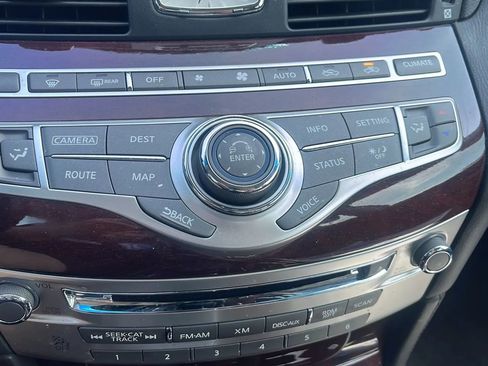 Used 2017 INFINITI Q70 L 3.7 image 49