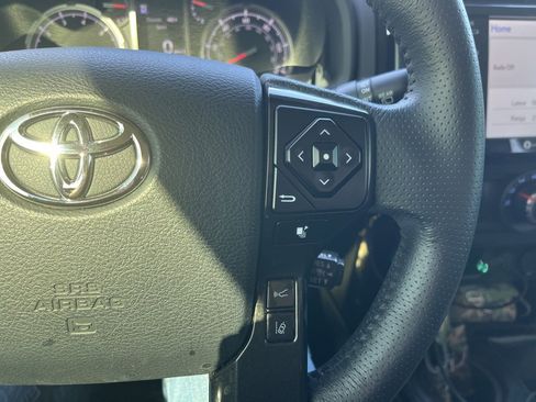 Used 2023 Toyota 4Runner TRD Off-Road image 16