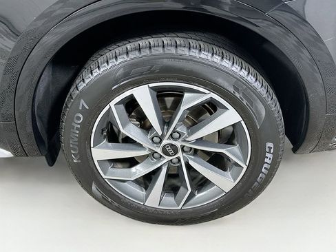 Used 2022 Audi Q5 2.0T Premium Plus w/ Premium Plus Package AWD/4WD image 24