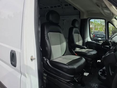 Used 2023 RAM ProMaster 2500 FWD image 23