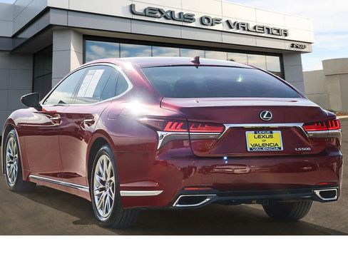 Used 2018 Lexus LS 500 image 2