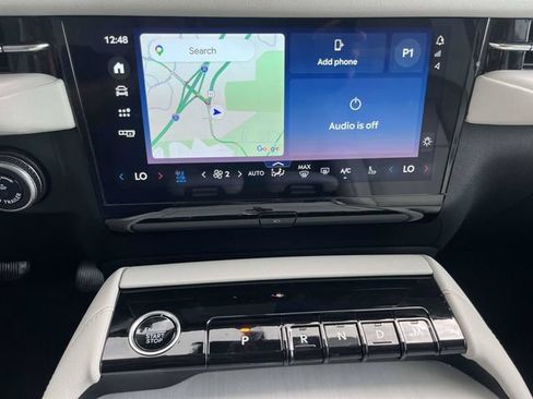 Used 2025 Lincoln Navigator Reserve AWD/4WD image 16
