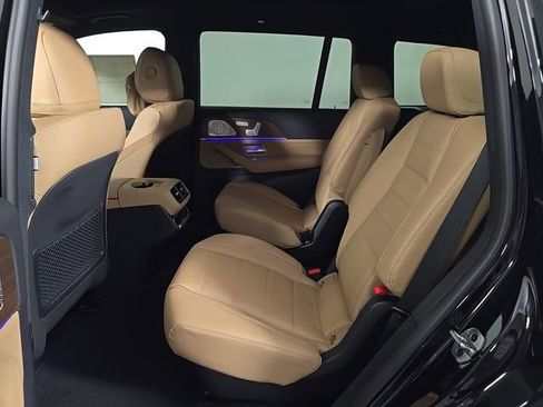 New 2026 Mercedes-Benz GLS 450 4MATIC image 15