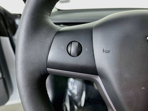 Used 2023 Tesla Model 3 Standard Range RWD image 14