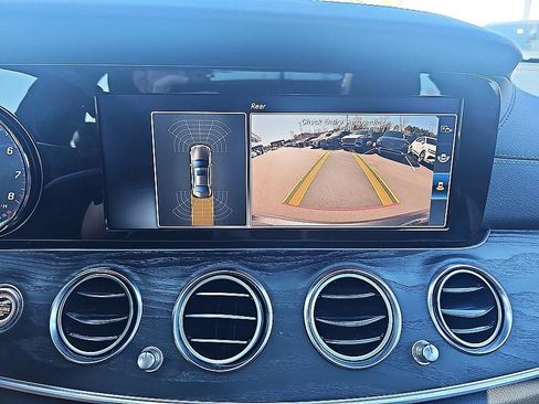 Used 2017 Mercedes-Benz E 300 image 29