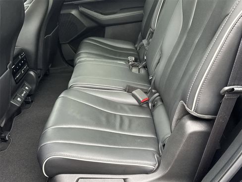 Certified 2023 Acura MDX SH-AWD w/ Advance Package image 14