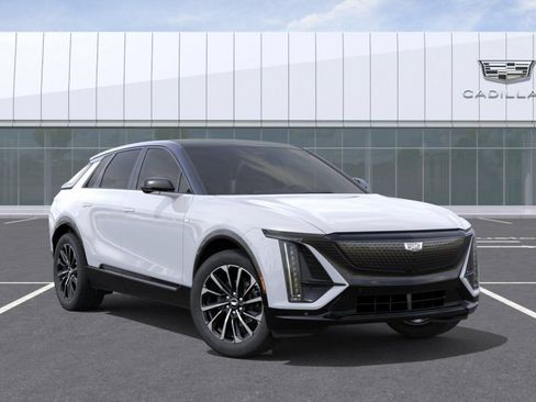 New 2026 Cadillac Lyriq Sport w/ LPO, Floor Liner Package AWD/4WD image 7