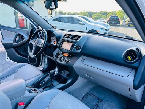 Used 2012 Toyota RAV4 Limited image 12