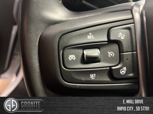 Used 2024 GMC Sierra 1500 SLT AWD/4WD image 32