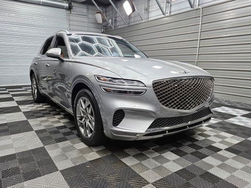 Used 2025 Genesis GV70 2.5T w/ Advanced Package AWD/4WD image 5