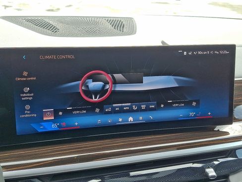 Certified 2024 BMW X5 xDrive40i w/ M Sport Package image 16