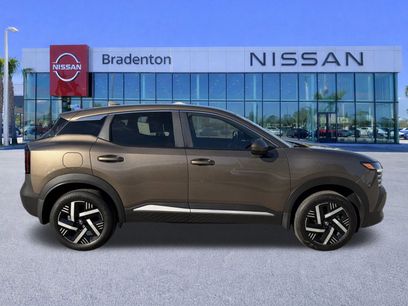 Certified 2025 Nissan Kicks SV