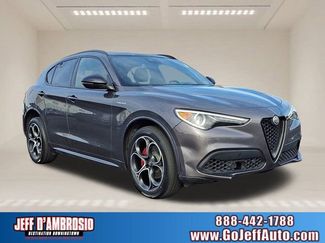 Used 2022 Alfa Romeo Stelvio Veloce video 1