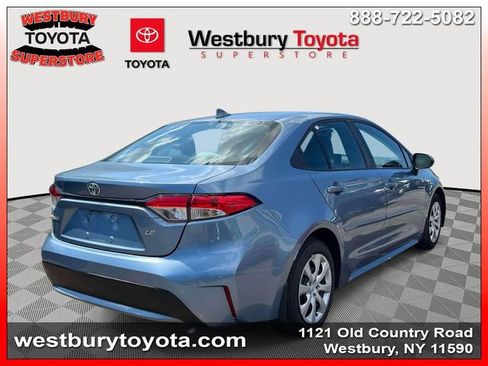 Used 2021 Toyota Corolla LE FWD image 6