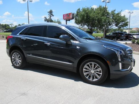 Used 2019 Cadillac XT5 Luxury AWD/4WD image 2