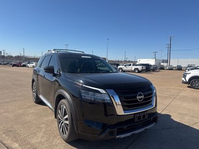 Certified 2024 Nissan Pathfinder Platinum w/ Cargo Package