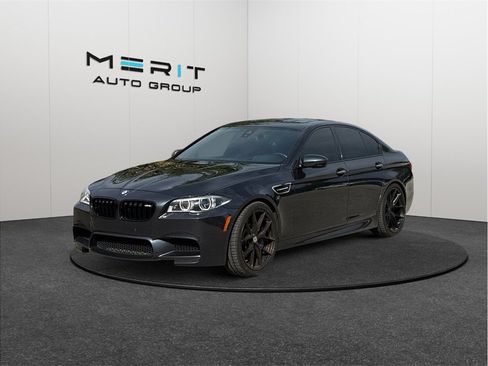 Used 2014 BMW M5 RWD image 4