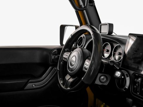Used 2014 Jeep Wrangler Unlimited Sport w/ Power Convenience Group AWD/4WD image 13
