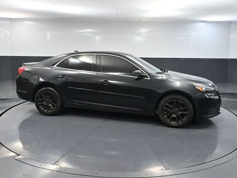 Used 2013 Chevrolet Malibu LT w/ Power Convenience Package image 3