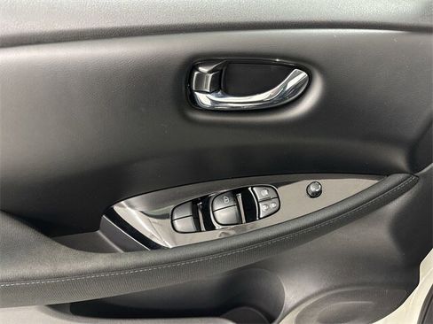 Used 2023 Nissan Leaf SV Plus image 5