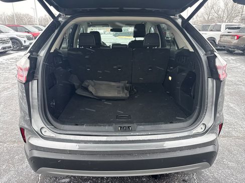 Used 2024 Ford Edge SEL w/ Convenience Package image 12