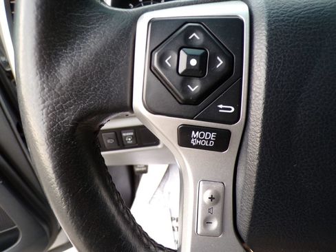 Used 2015 Toyota Sequoia Platinum AWD/4WD image 27