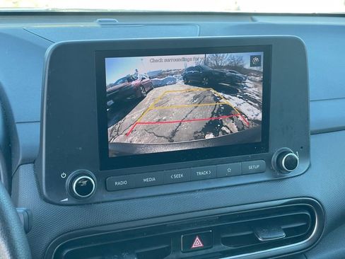 Used 2023 Hyundai Kona SEL image 18