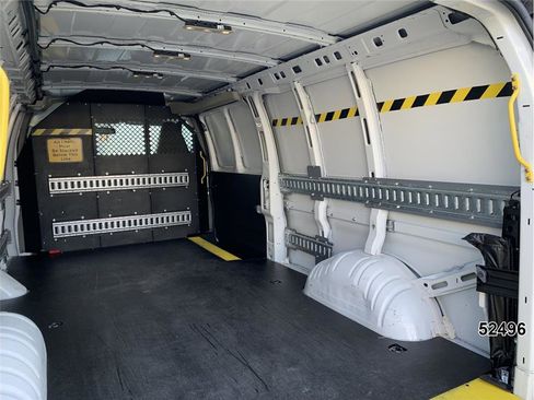 Used 2023 Chevrolet Express 2500 Extended image 11