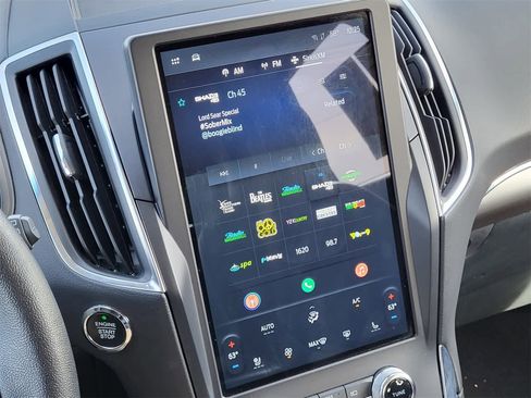 Used 2024 Ford Edge Titanium image 15