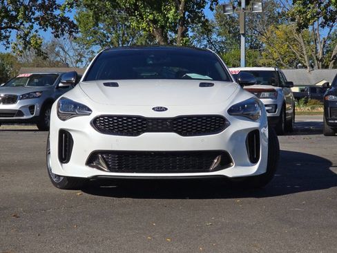 Used 2019 Kia Stinger GT2 image 9